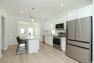 8316 Peachtree St in Houston, TX - Building Photo