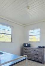 8010 SE US Hwy 301 in Hawthorne, FL - Building Photo - Building Photo