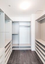 1100 Biscayne Blvd, Unit 5401 in Miami, FL - Building Photo - Building Photo