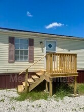 321 Empire Dr in St. Albans, WV - Building Photo - Building Photo