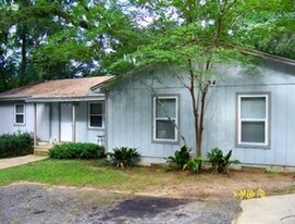 1550 Live Oak Dr in Tallahassee, FL - Building Photo