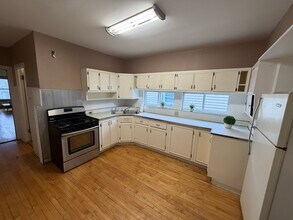 5252 N Ludlam Ave in Chicago, IL - Foto de edificio - Building Photo