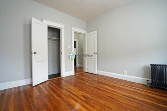 217 Kelton St, Unit 2 in Boston, MA - Building Photo - Building Photo