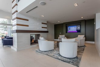 Two Lakes Edge in The Woodlands, TX - Building Photo - Interior Photo