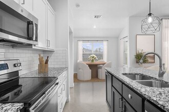 773 Freedom Cir in Nolanville, TX - Building Photo - Building Photo