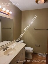 6364 Timber Ct in West Bend, WI - Building Photo - Building Photo