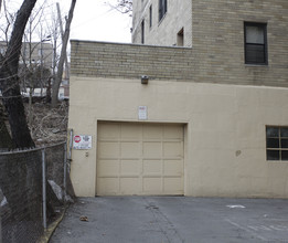 Webster Park in Bronx, NY - Foto de edificio - Building Photo