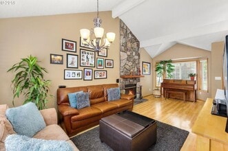 15834 SW Glaze Ct in Tigard, OR - Building Photo - Building Photo