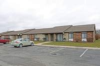 Richmond Manor Apartments in Richmond Township, MI - Building Photo - Building Photo