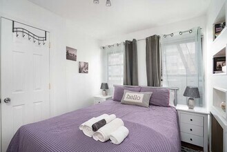 305 E 104th St in New York, NY - Building Photo - Building Photo