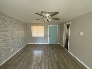 1824 Lariet Ln in Del City, OK - Building Photo - Building Photo