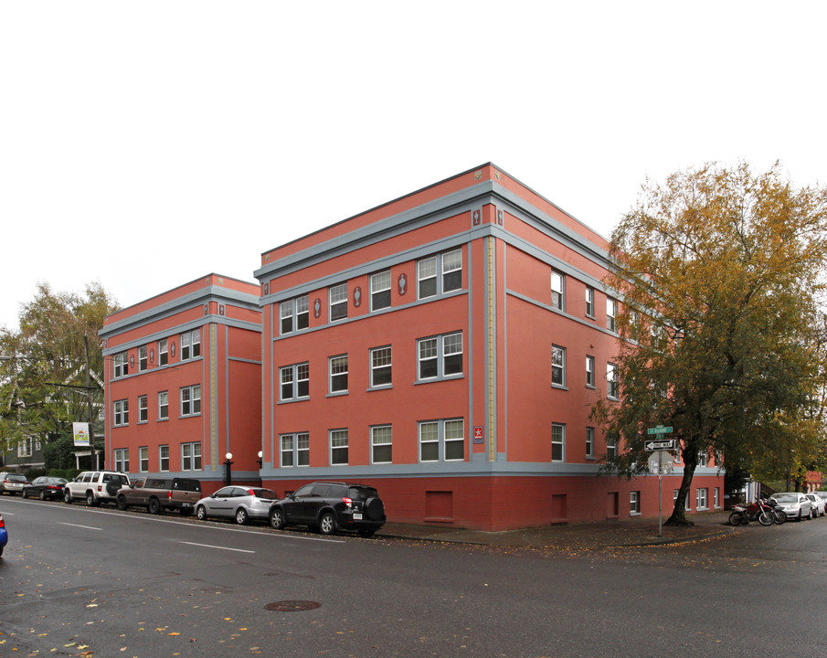 Belmont Court Apartments in Portland, OR - Foto de edificio