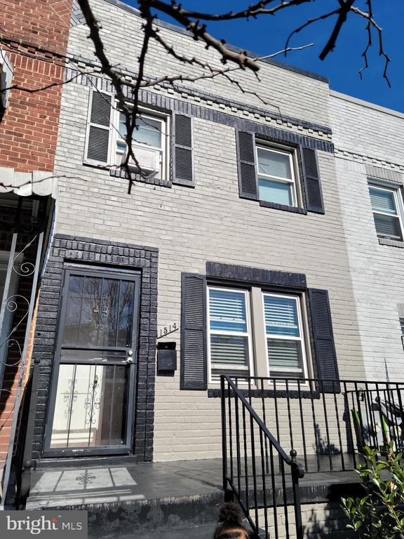 1514 Queen St NE in Washington, DC - Foto de edificio - Building Photo