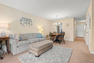 107 Gunston Ct in Chapel Hill, NC - Building Photo - Building Photo