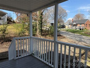 603 E 8th Ave in Gastonia, NC - Building Photo - Building Photo