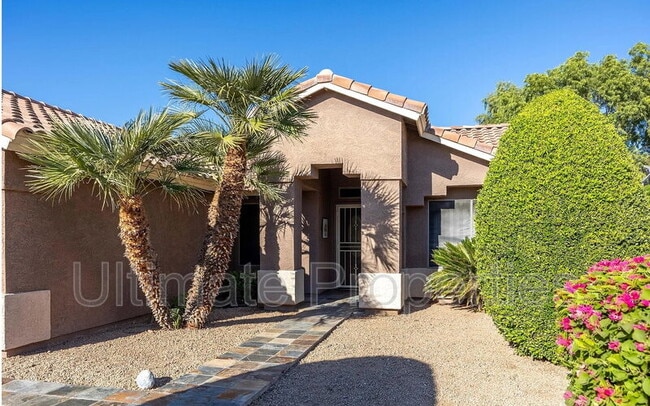 10824 W Sands Dr in Sun City, AZ - Building Photo - Building Photo