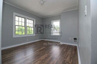 48-50-50 Congress St in Rochester, NH - Building Photo - Building Photo