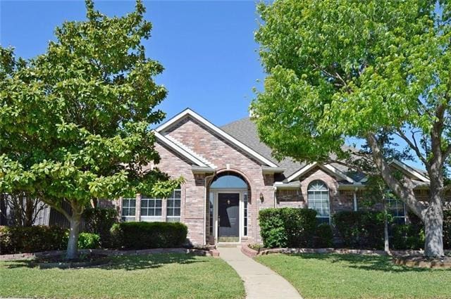 property at 8405 Greenfield Dr