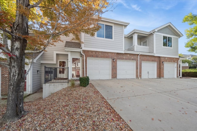 10379 W 55th Ln in Arvada, CO - Foto de edificio - Building Photo