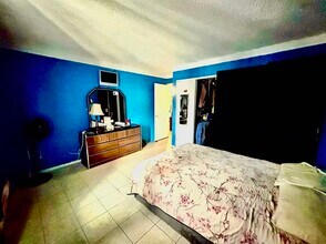 247 N Neltnor Blvd in West Chicago, IL - Building Photo - Building Photo