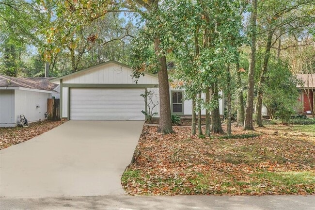 45 Blue Fox Rd in Spring, TX - Foto de edificio - Building Photo