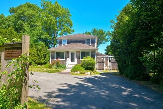 9 Landmark Ln in Rockport, MA - Building Photo - Building Photo