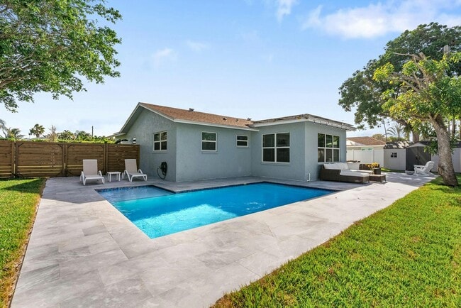 property at 667 Blue Jay Rd