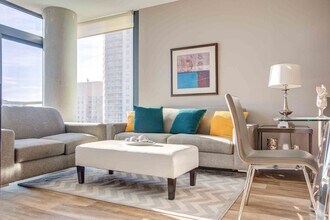 539 N State St, Unit 3001 in Chicago, IL - Foto de edificio - Building Photo