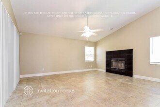 2806 Mnr Hl Dr in Brandon, FL - Building Photo - Building Photo