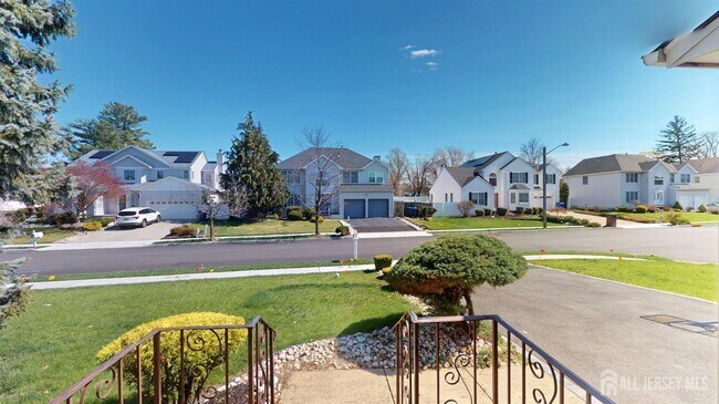 77 Princess Dr in North Brunswick, NJ - Building Photo - Building Photo