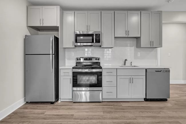 28 E Water St, Unit 1