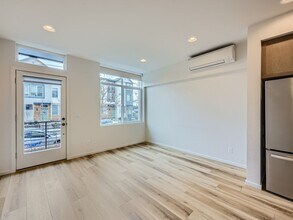 7031 42nd Ave S in Seattle, WA - Building Photo - Building Photo