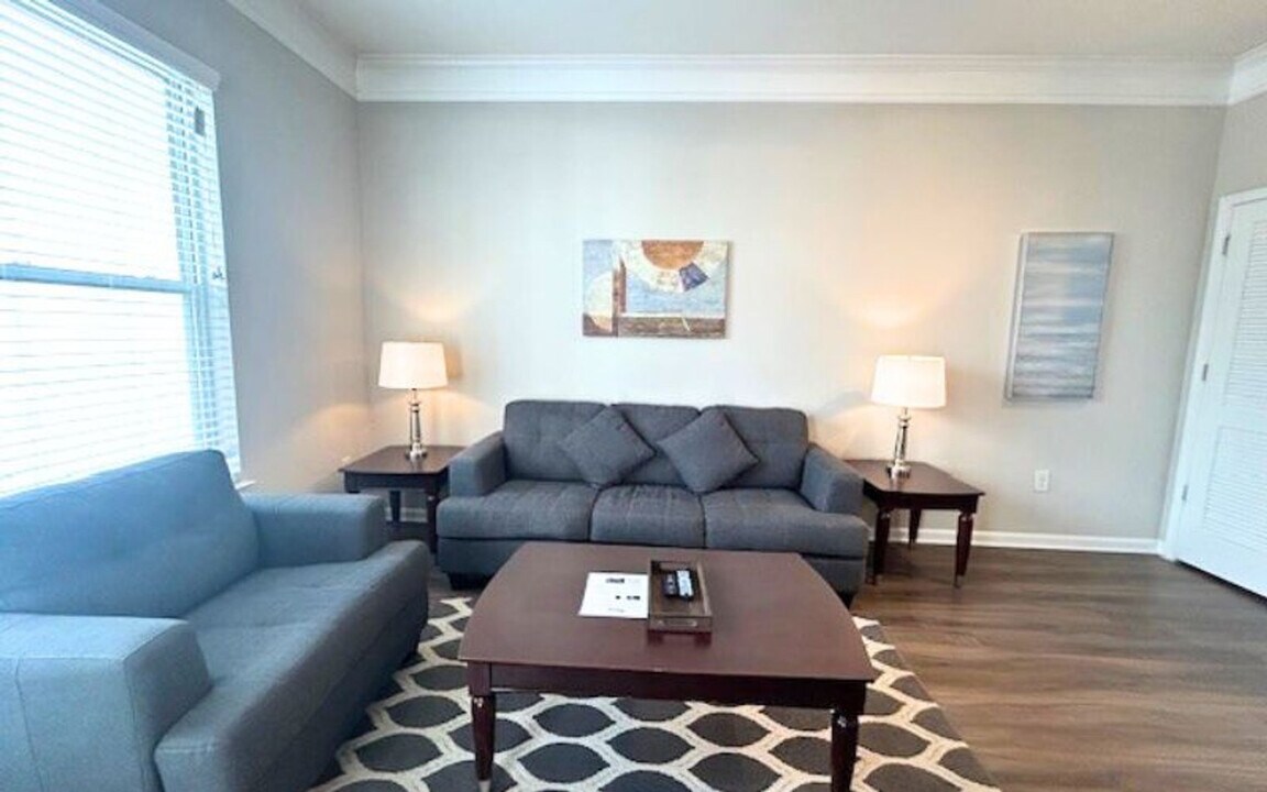705 Town Blvd in Atlanta, GA - Building Photo