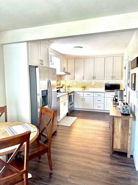 property at 20 Hammond Pond Pkwy