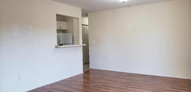 20 Delar Pkwy, Unit 514 in Franklin Township, NJ - Building Photo - Building Photo