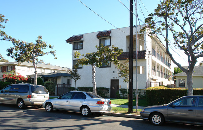 722 E Garfield Ave in Glendale, CA - Building Photo - Building Photo