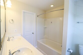 215 Favorite Dr in Lexington, SC - Building Photo - Building Photo