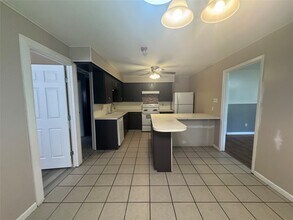 802 Hillside Dr in Brenham, TX - Building Photo - Building Photo