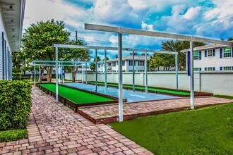 2200 NE 66th St in Fort Lauderdale, FL - Building Photo - Building Photo