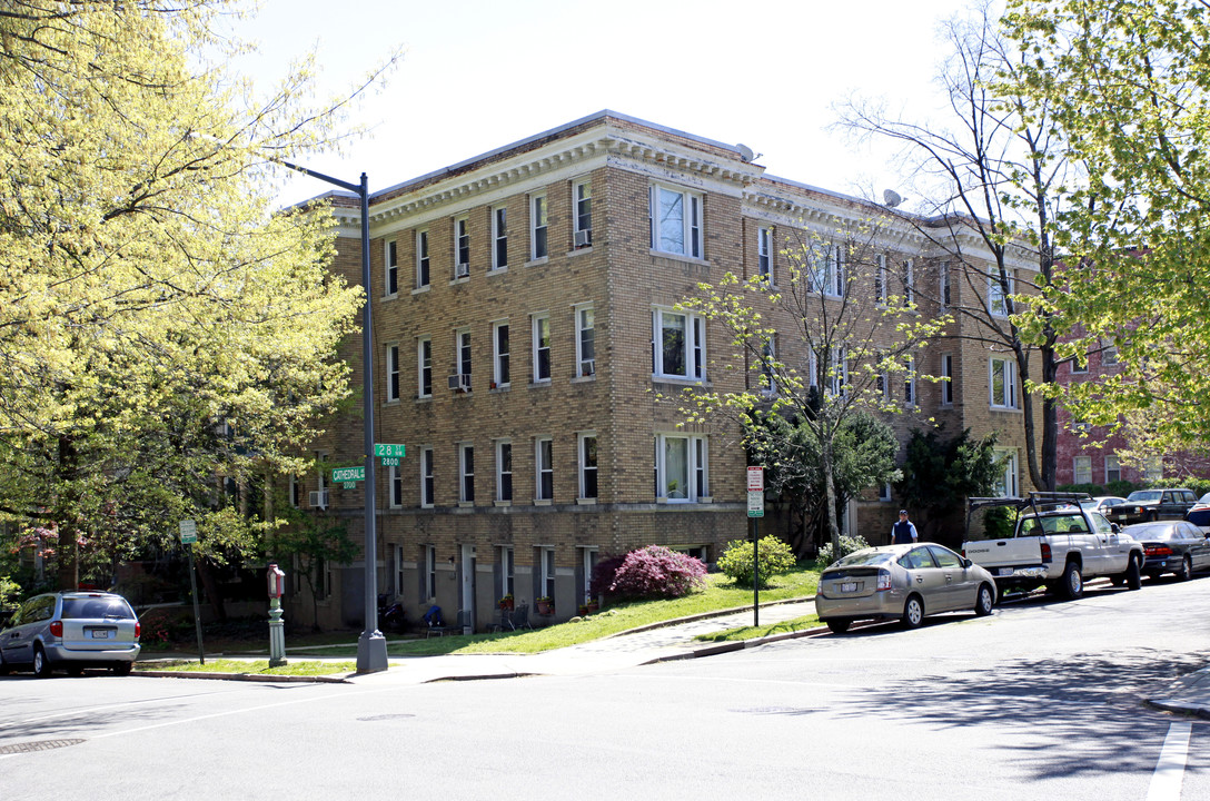 2869 28th St NW in Washington, DC - Building Photo