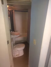 1532 Woodland Ave NW in Canton, OH - Building Photo - Building Photo