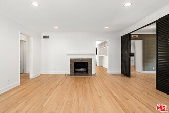 3976 Goodland Ave in Los Angeles, CA - Building Photo - Building Photo