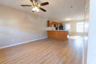 225 Springfield Cir in Easley, SC - Building Photo