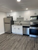 611 Mt Homer Rd in Eustis, FL - Building Photo