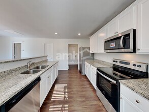 253 Rustling Way in Zebulon, NC - Building Photo - Building Photo