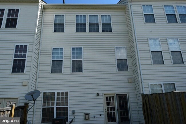 2723 Celestial Dr in Woodbridge, VA - Building Photo - Building Photo