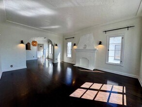 454 1/2 N Stanley Ave in Los Angeles, CA - Building Photo - Building Photo