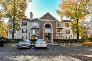 8616 Shadwell Dr in Alexandria, VA - Building Photo