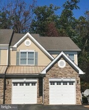 22 Nestlewood Way in Princeton, NJ - Building Photo - Building Photo