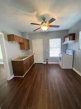 7213 Terrell St-Unit -7213 in Groves, TX - Building Photo - Building Photo